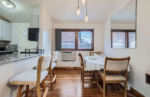 Vaulted Ceilings, Natural Light Apt near Olde Town - Foto 30