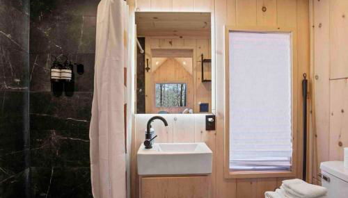 Japandi - Scandinavian Retreat, Mountain View, and 20 Minutes to Asheville - Foto 3