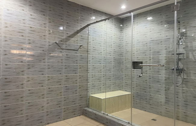 Aaron's Place Luxury Apartments & Rooms - Photo 51