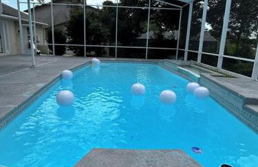 5 Bedrooms, 4 Bathrooms, Pool, Gym, Sleeps 11 Leesburg Retreat!!!! - Foto 1