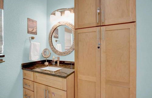 1B 2Ba Seaside Getaway Pool Oceanside - Foto 13