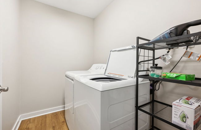 Tranquil Cozy 3br Home With Deck & Bbq 3 Bedroom Home by RedAwning - Photo 24