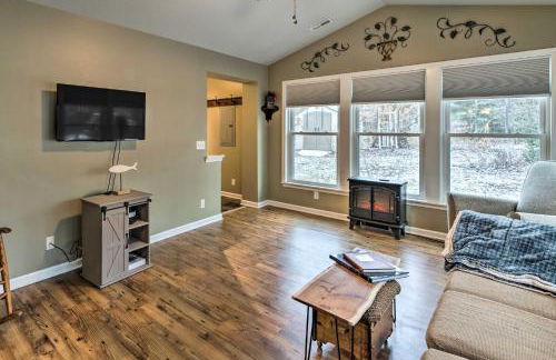 Pet-Friendly Extended Stay Walk to Delavan Lake - Foto 5