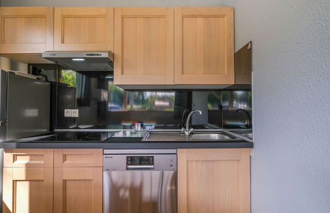 Comfortable Holiday Home With Private Terrace - Photo 5