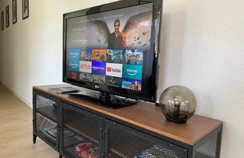 ☆FEWO ALTES KINO - MODERN - QUIET - 65M² - TV - NETFLIX - WLAN☆ - Foto 14
