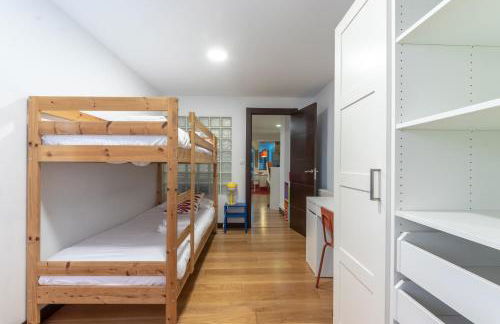 Tranquilo con Wifi y cercano al metro - Foto 14