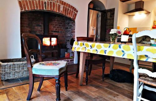 The Shire House - Photo 31