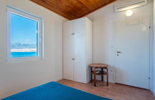 Villa Sortis and boat - Photo 11