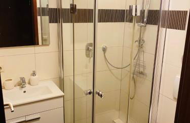 Exklusiv möblierte Wohnung in besten Lage - Foto 8