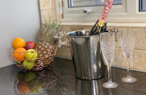 Lovely house in a great location with Parking, WiFi & Smart TV - Near Poole & Bournemouth - Foto 10