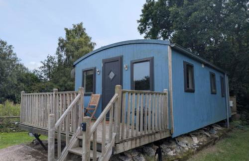 Tranquil Cabin Retreat- Sleeps 2 Parking - Foto 1