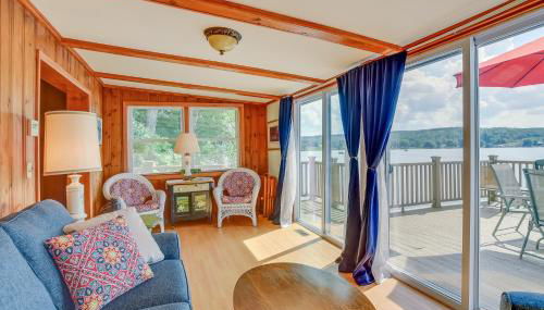 Cozy Cohocton Cottage with Private Beach and Deck! - Foto 3