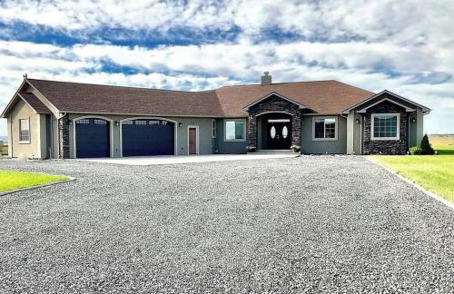 Peaceful 4 bedroom house near lake access - Foto 1