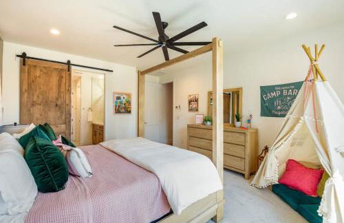 Flagstaff Barbie Dream House - Photo 27