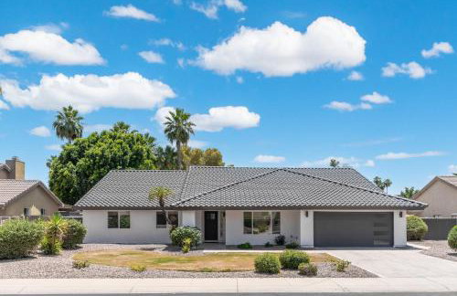 Modern Escape with Pool Ping Pong & Putting Green - Foto 56