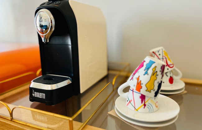 Bon Ton Design Rooms by DOT Suites - Photo 24