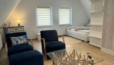 Dachgeschosswohnung Benther Berg, Contactless Check-in, free parking, Vollsaniert und Renoviert 2025 - Foto 5