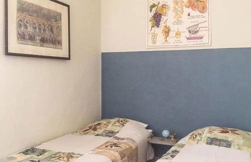 Historic Mansion by River Cénevières - Foto 25