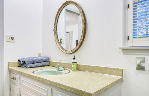 Lakefront Raleigh Home with Deck 12 Mi to Downtown! - Foto 23