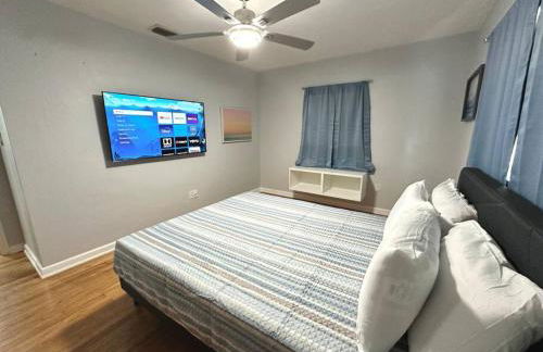 Large 3Bedrooms 1 Bath Near DownTown Dining - Foto 11