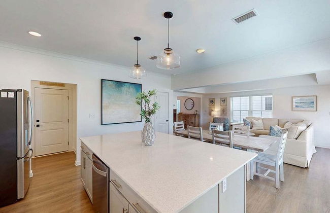 New Home 3br/2.5br w/ Kayak Access Sleeps 9 - Foto 62