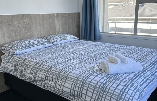 Avon Apartments - Photo 10