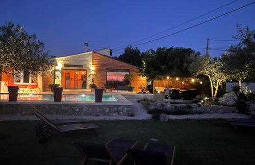 VILLA au calme avec VUE MAGNIFIQUE -entièrement climatisée - piscine - Photo 8