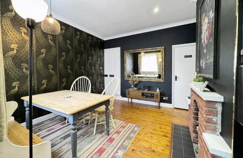 Stylish and Cosy stay in the Heart of Malton - Photo 3