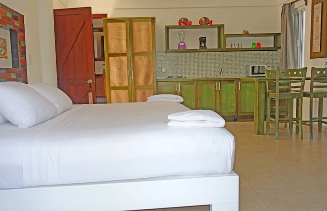 El Fuerte Beach Resort - Photo 23