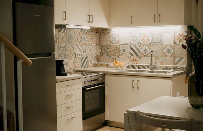 Lenko Bianco Studio by Estia - Photo 6