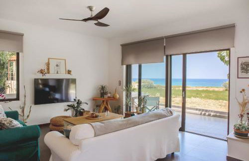 Seafront Villa Blue Agave - Photo 15