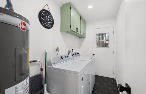 Modern Lakeside Family Fun Cabin - Foto 10