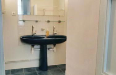 2 chambres 88m2 Extra centre historique Cahors vaste appartement convivial et cosy - Photo 24