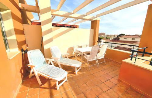 Stunning Home with Outdoor Swimmingpool, 4 Bedrooms and Wifi - Foto 29