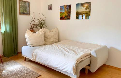 Ruhe & Charme - Family Apartment for 4 People, Self-Check-In, Free Parking, U-Bahn, Netflix - Foto 6