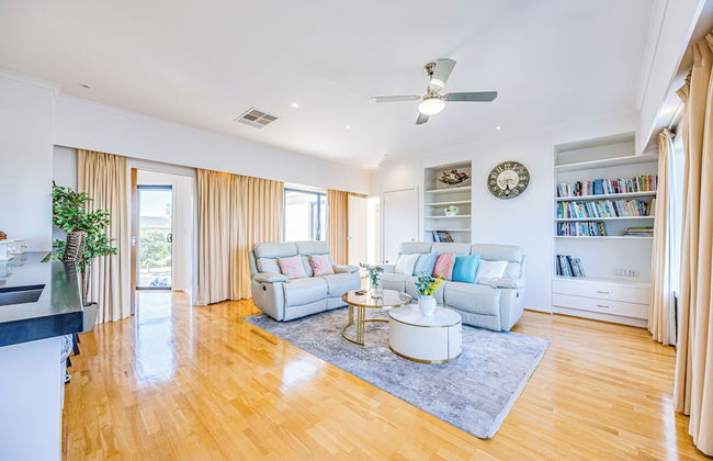 StayAU 6BR Deluxe Lakeview Point Cook - Foto 41