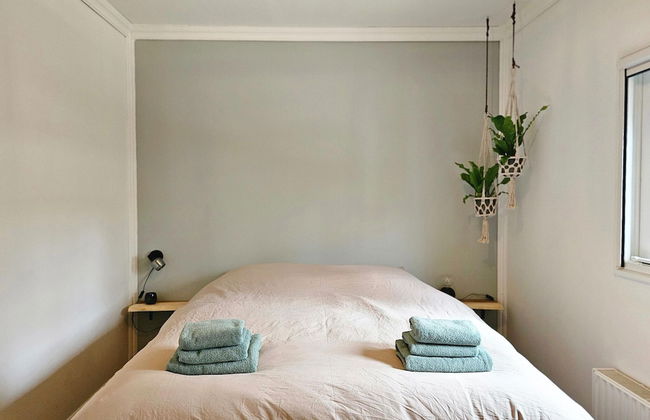 Beautiful Holiday Home With Spacious Garden - Photo 2