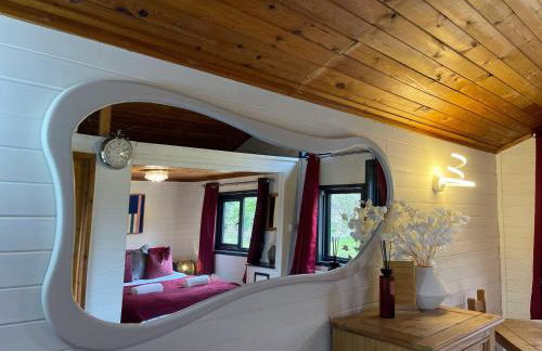 Otter 2 Lodge - Private Hot Tub- Dog Friendly - Wiltshire-Bristol - Foto 30