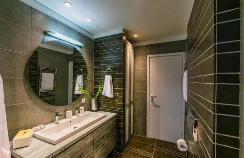 ARTica condo - Photo 60