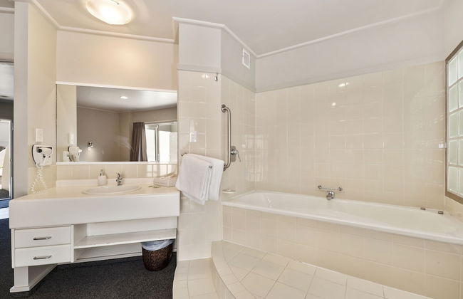 The Village Resort - Photo 7