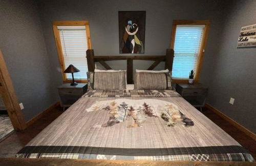 Nantahala Nook, cabin w/hot tub,game room, & wifi - Foto 38