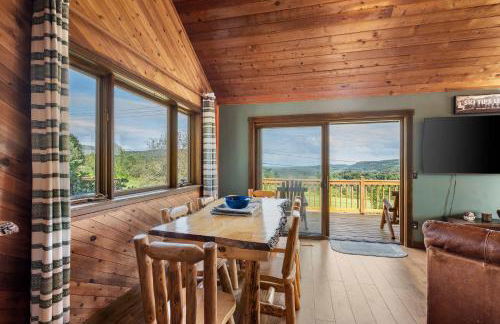 Family-Friendly Cabin with Heated Pool & Sauna - Foto 10