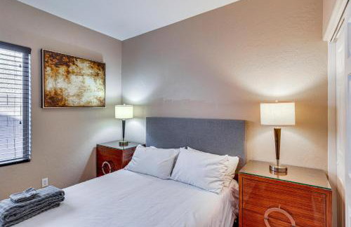 Golf, Work and Explore Las Vegas Gem with Pool Access - Foto 27