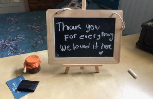 Studio de charme pour séjour tranquille à deux - Groupama Stadium - LDLC Aréna - Fiducial Astéria - Eurexpo - Aéroport St Exupéry - Base nautique du Grand Large - Foto 51