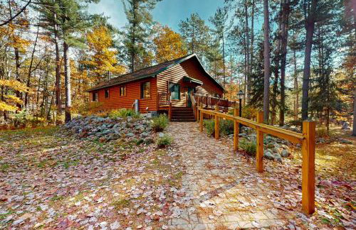 Manitowish Mike’s - Photo 1