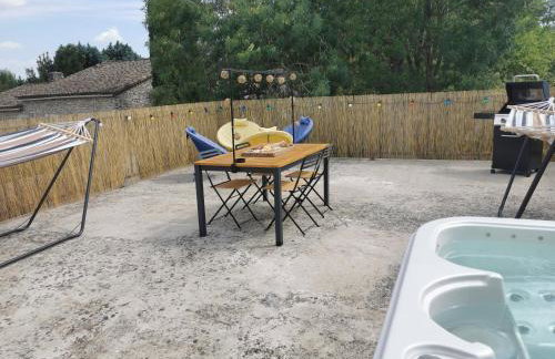 50m2, 4 personnes , jacuzzi et sauna privatif - Photo 6