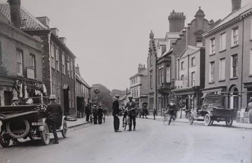 Sarah's - A townhouse apartment in Georgian Holt - Photo 23