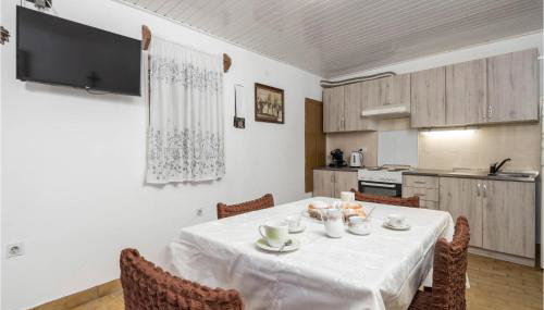 Amazing Home In Susak With Kitchen - Foto 4
