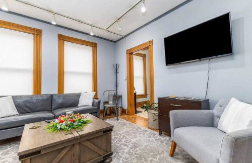 The Dubuque House - Historic Downtown Location! - Foto 18