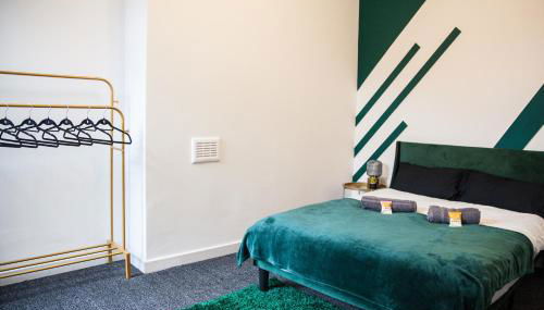 Entire Modern Home in Manchester and Near Peak District - Foto 3